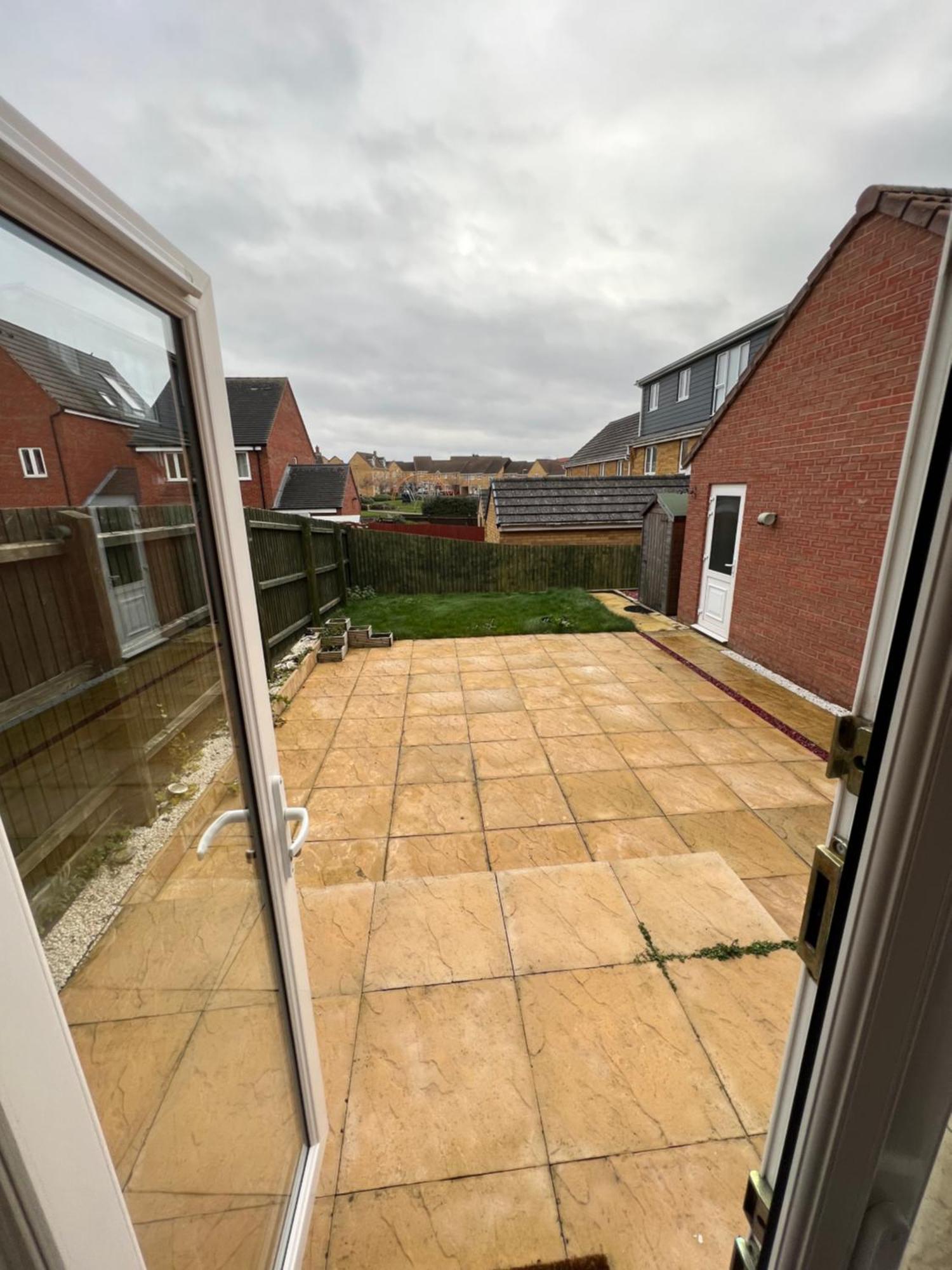 The Belfry 3 Bedrooms 2 Bathrooms Contractors & Family Higham Ferrers 外观 照片
